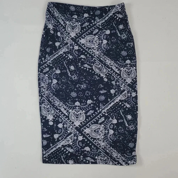 Streetwear Dresses & Skirts - Streetwear pencil Bandana print skirt sz  Medium